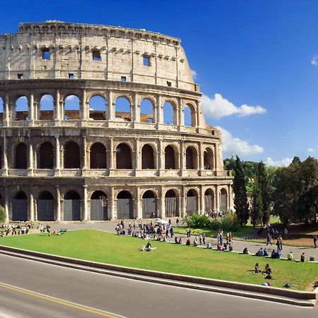 Golden Luxury Home - San Giovanni - 10 Min To Basilica Of San Giovanni - 25 Min To Colosseum Rome Luaran gambar